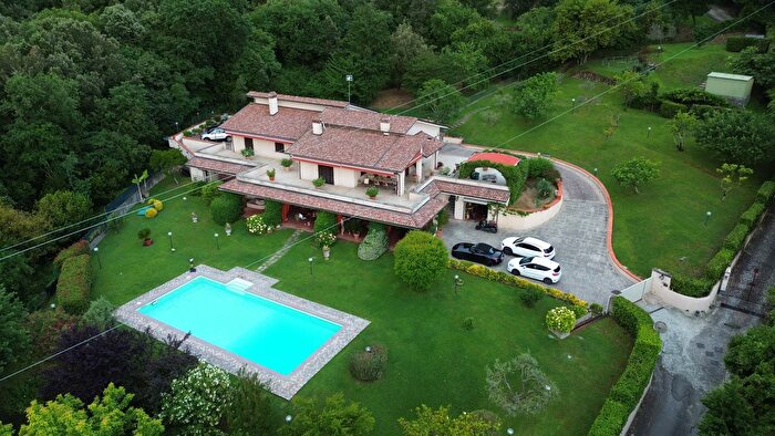 Casa in vendita in Sarzana