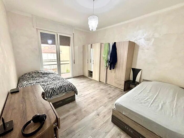 Appartamento trilocale in vendita in Via De Giorgi, Alessandria