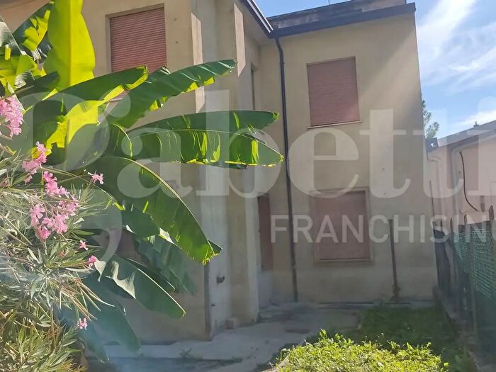 Casa con 5 locali in vendita in Via Silvio Pellico, Faenza