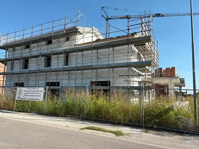 Casa quadrilocale in vendita in Via Ex Dogana, Cento