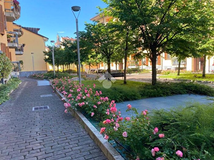 Appartamento bilocale in affitto in VIA MAGOLFA, Navigli Darsena, Milano