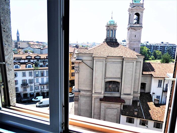 Appartamento bilocale in affitto in Via Edmondo De Amicis, Carrobbio, Milano