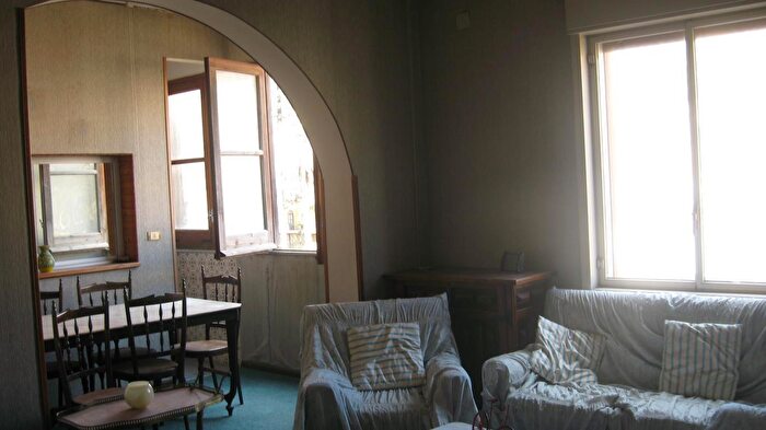 Appartamento trilocale in vendita in Via Empedocle, Agrigento