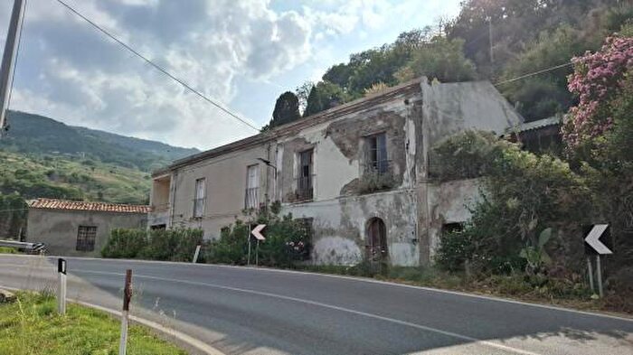 Casa con 6 locali in vendita in Contrada Magaro, Gioiosa Marea