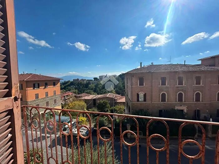 Appartamento quadrilocale in affitto in Via Eugubina, Perugia