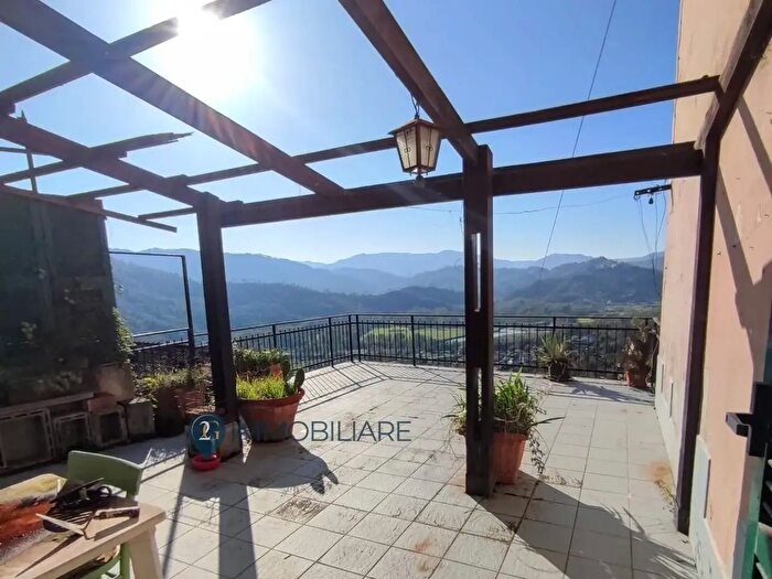 Appartamento con 5 locali in vendita in Via Castello, Beverino