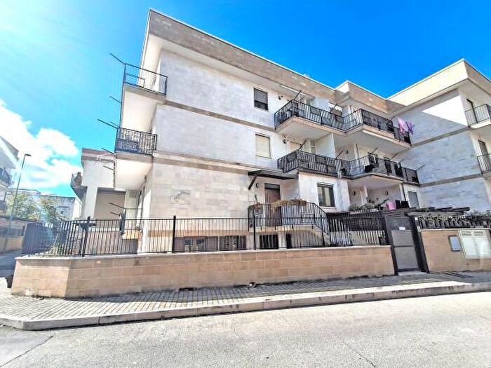 Appartamento con 5 locali in vendita in Via Gianbattista Sansonetti, Noci