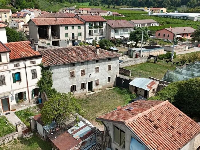 Casa con 7 locali in vendita in Via Fermo Sisto Zerbato, Tregnago