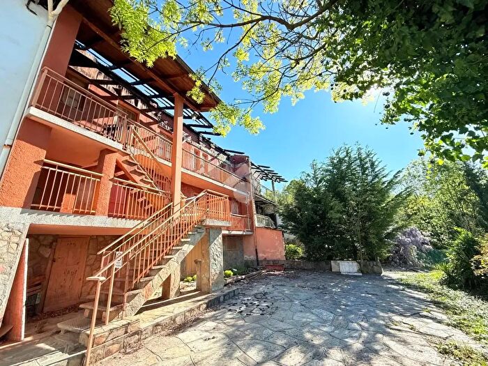 Casa con 8 locali in vendita in Frazione Airola, Coassolo Torinese
