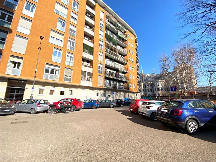 Appartamento bilocale in vendita in Milano