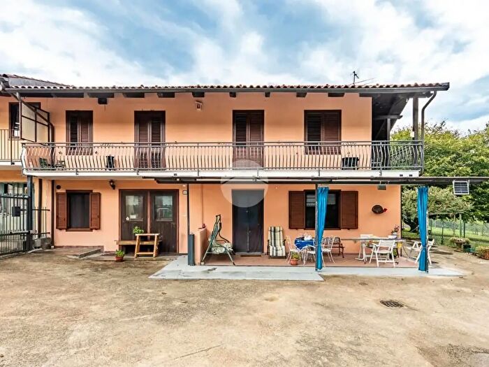 Casa quadrilocale in vendita in Via Montelera, Varisella