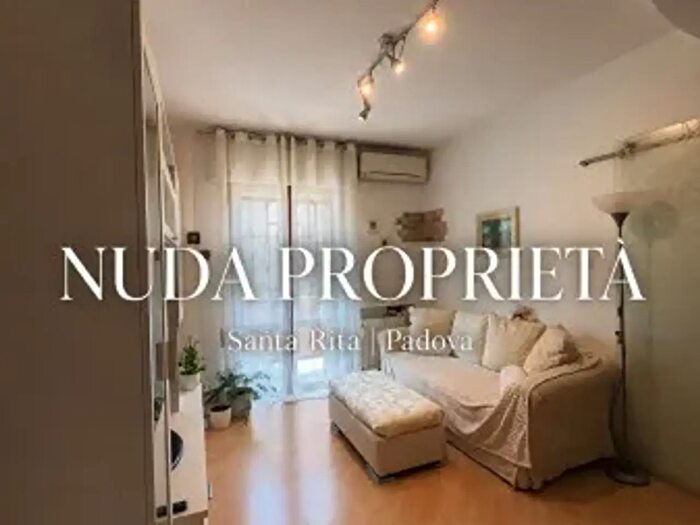 Appartamento trilocale in vendita in Via Roberto Ardigò, Padova