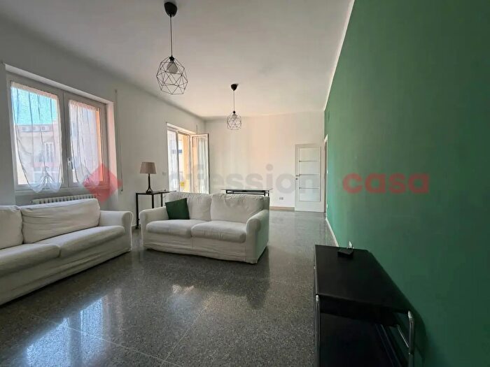Appartamento con 5 locali in affitto in Viale Antonio Salandra, Bari