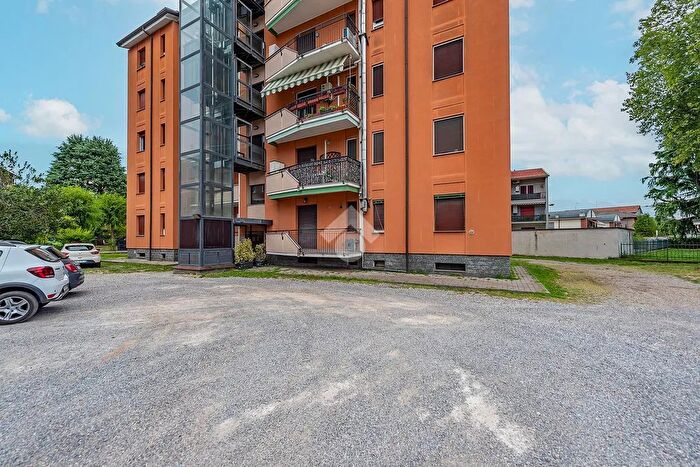 Appartamento bilocale in vendita in Via Turati, Lainate