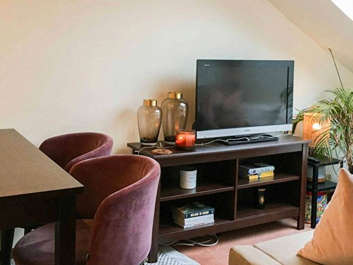 Appartamento trilocale in affitto in Via Sardegna, Washington, Milano