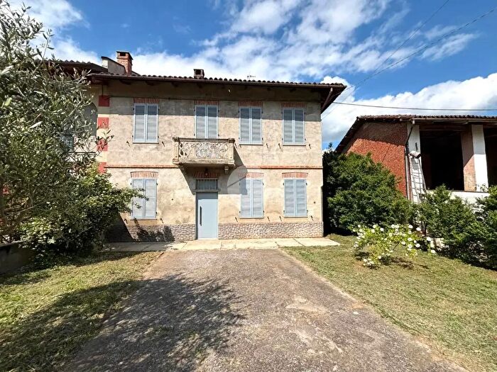 Casa con 7 locali in vendita in Località Bellaria, Frinco