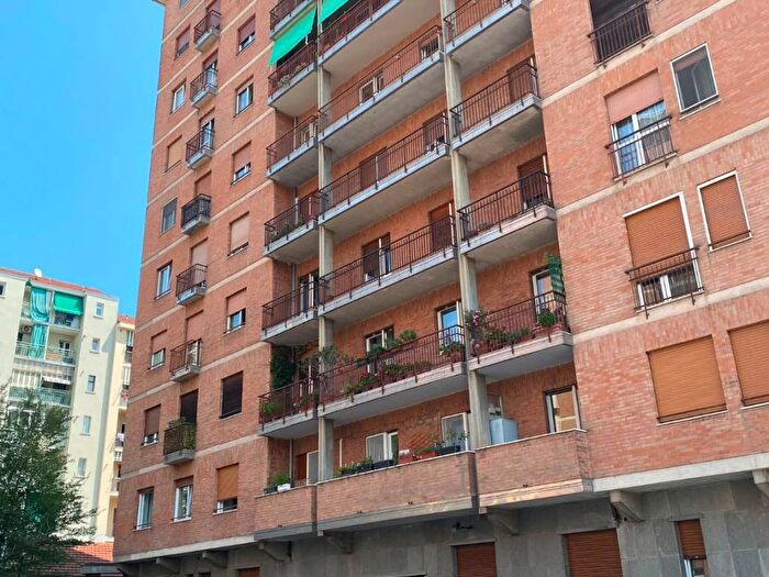 Appartamento bilocale in affitto in Via Monte Cristallo, Pozzo Strada, Torino