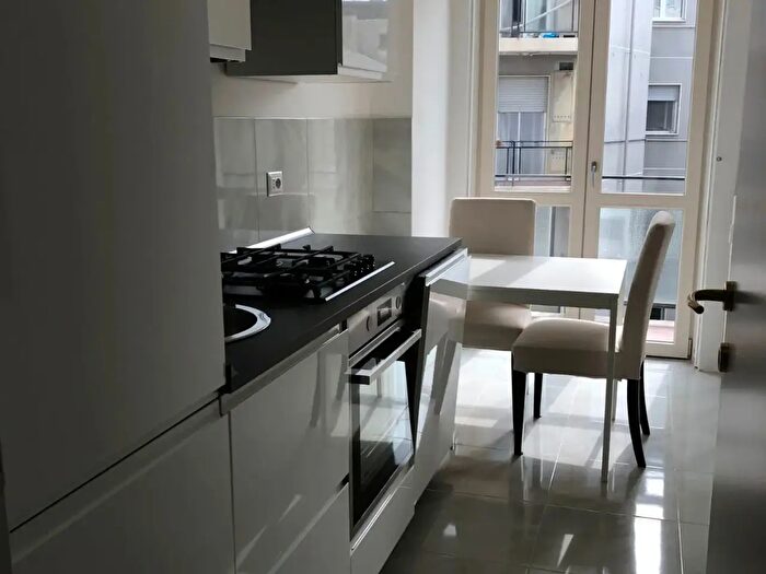 Appartamento bilocale in affitto in Via Benigno Crespi, Milano