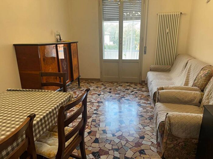 Appartamento trilocale in affitto in lat Via Saragozza, Saragozza fuori Porta, Bologna