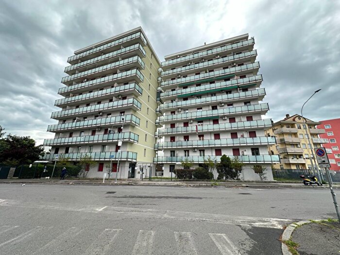 Appartamento bilocale in vendita in Via Wagner, Pioltello