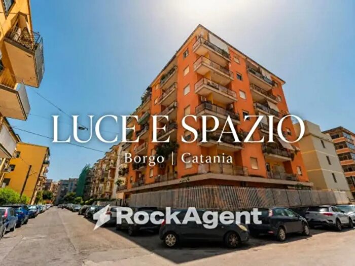 Appartamento bilocale in vendita in Via Costanza d'Aragona, Catania