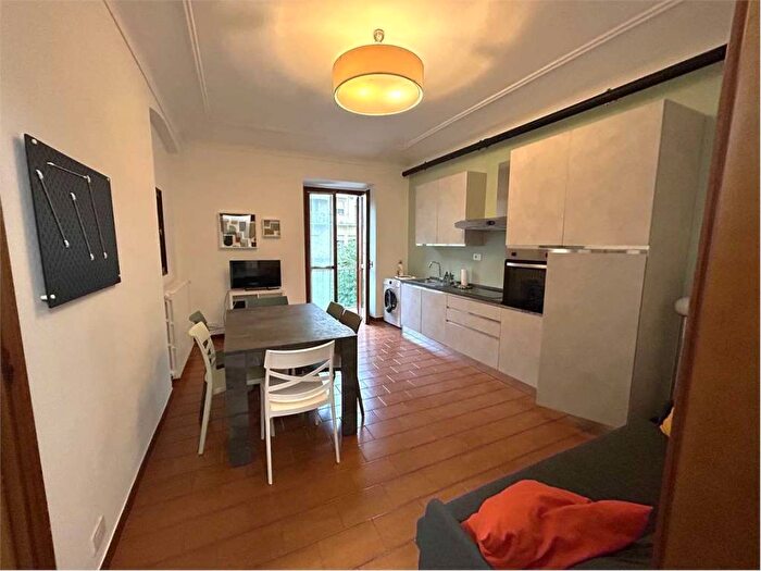 Appartamento con 5 locali in affitto in via cesana, Cenisia, Torino