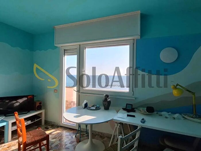 Appartamento trilocale in affitto in Via Flavia, Ladispoli