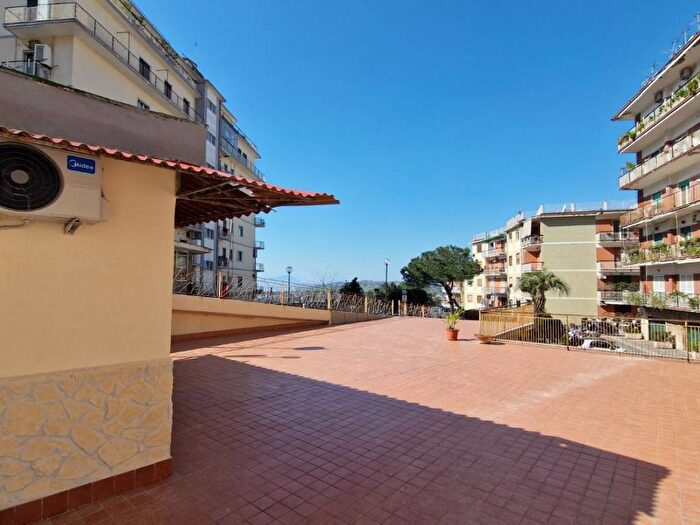 Appartamento bilocale in affitto in Via Alessandro Manzoni, Vomero, Napoli