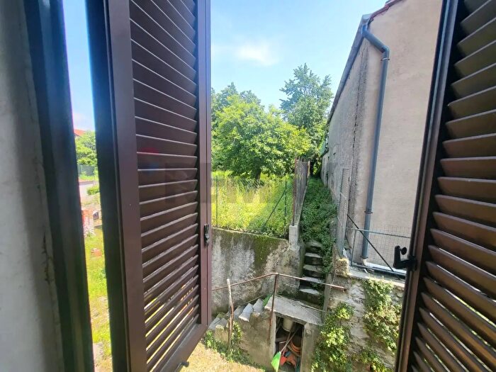 Casa con 7 locali in vendita in Villa Guardia