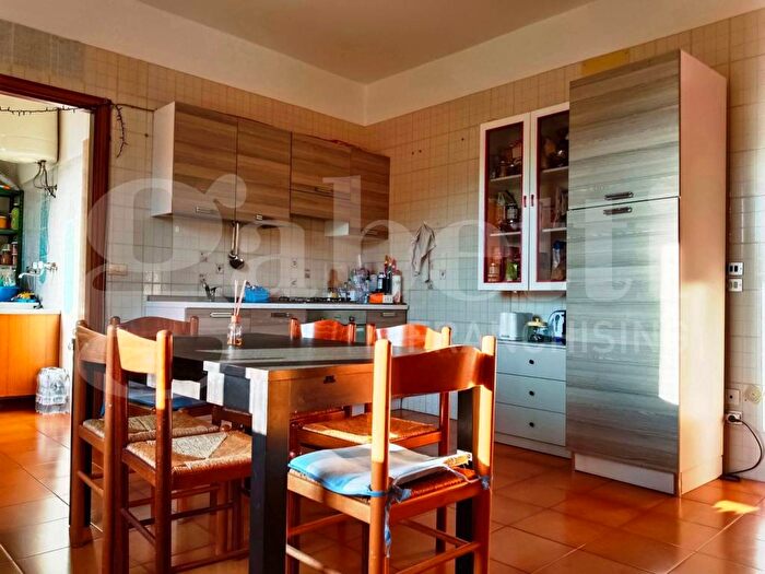Appartamento quadrilocale in affitto in Via Marconi snc, Quattromiglia, Rende