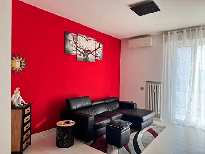 Appartamento quadrilocale in vendita in Viale Giuseppe Verdi, Modena