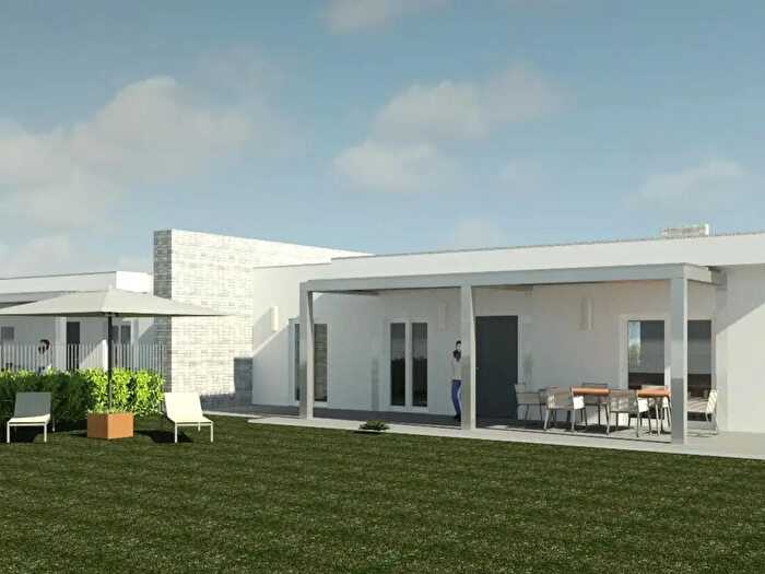 Casa quadrilocale in vendita in Fiumicino