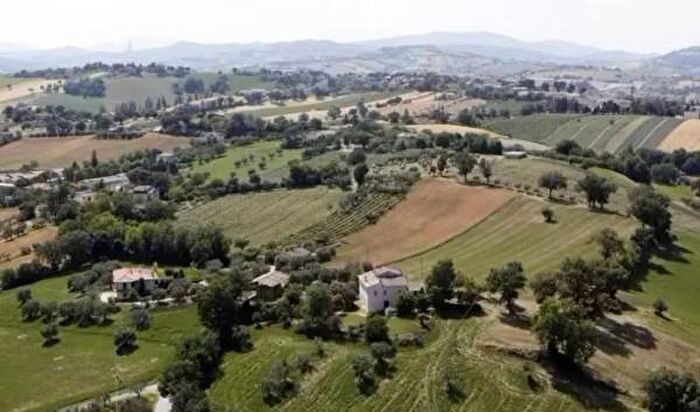 Casa monolocale in vendita in Contrada Case Nuove, Castelleone Di Suasa
