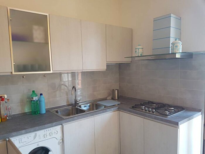 Appartamento trilocale in affitto in Via Albereta, Centro, Follonica