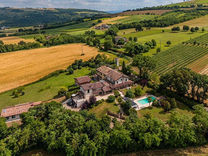 Casa con 18 locali in vendita in Ca Signori, Scandiano