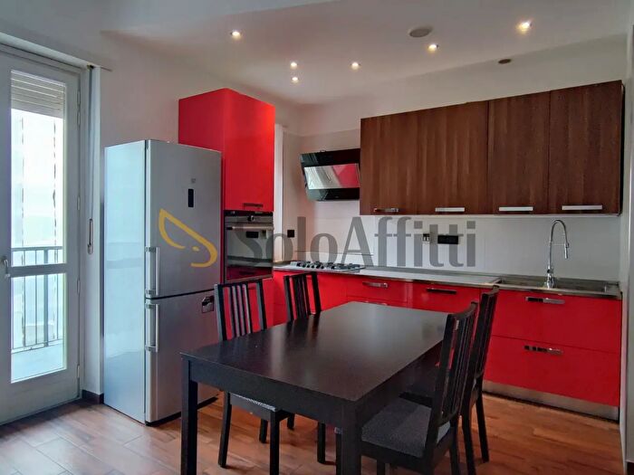 Appartamento trilocale in affitto in Via Piacenza, Torino