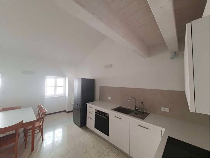 Appartamento con 6 locali in affitto in Centro Storico, Trento