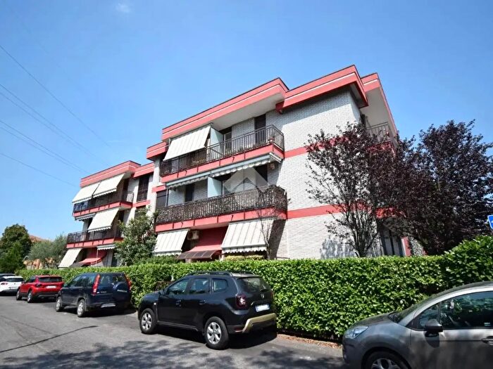 Appartamento trilocale in vendita in Via Monte Amiata, Brugherio