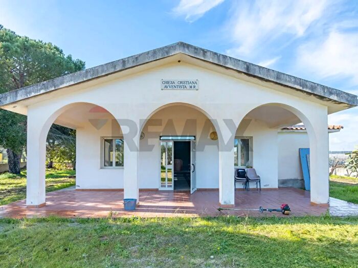 Casa bilocale in vendita in Via Canonica Snc, Mazzarrone