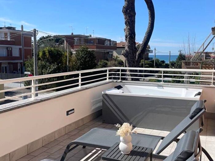 Appartamento bilocale in affitto in Viale del Sole, Lavinio Mare, Anzio