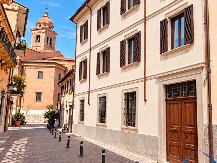 Appartamento trilocale in vendita in Via Alessandro Serpieri, Rimini