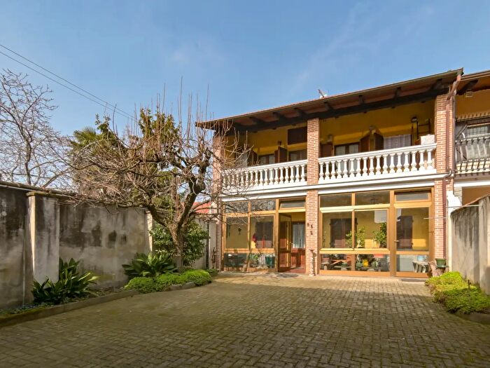 Casa quadrilocale in vendita in Via XX Settembre, Montalenghe