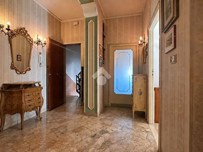 Appartamento quadrilocale in vendita in Via Ravenna, Ascoli Piceno