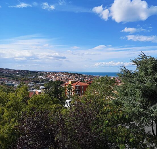 Appartamento quadrilocale in vendita in Via Benedetto Croce, Ancona