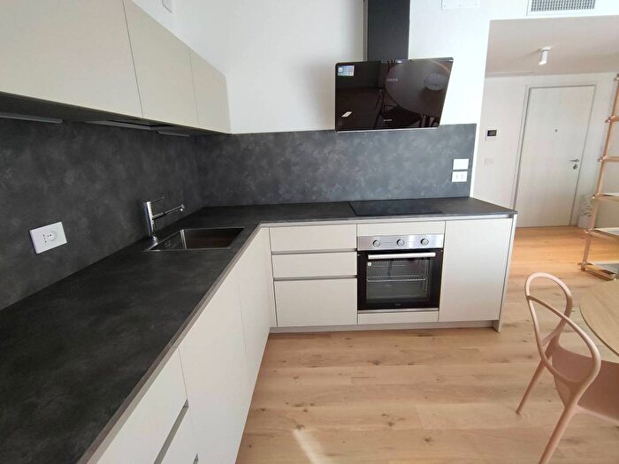 Appartamento trilocale in affitto in Via Gian Giuseppe Liruti, Diaz, Udine