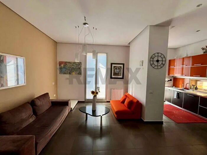 Casa con 7 locali in vendita in Via Marconi, Carlentini