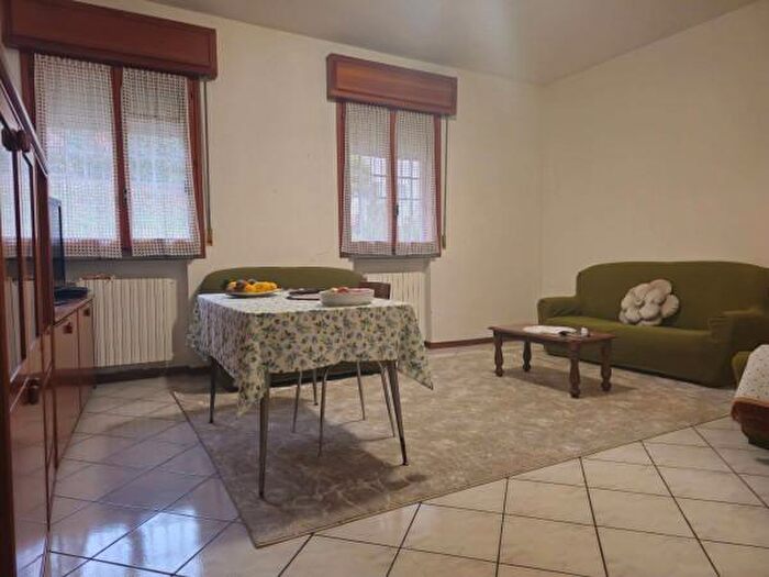 Appartamento con 5 locali in vendita in Via Sottocollina, Baiso