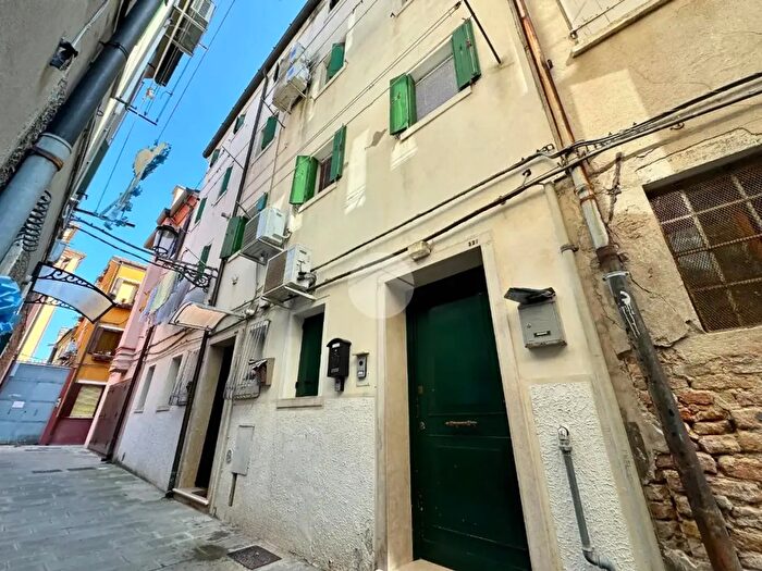 Appartamento quadrilocale in vendita in Calle Ramo Fornetti, Chioggia