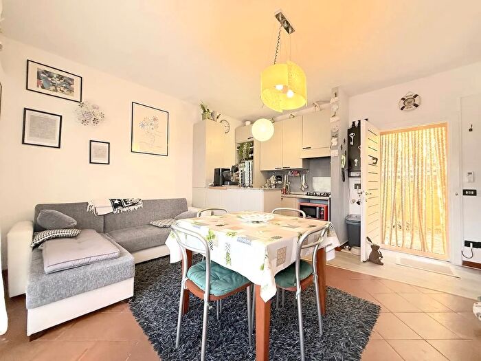 Appartamento quadrilocale in vendita in Via al Mare Sn, Trinità dAgultu e Vignola