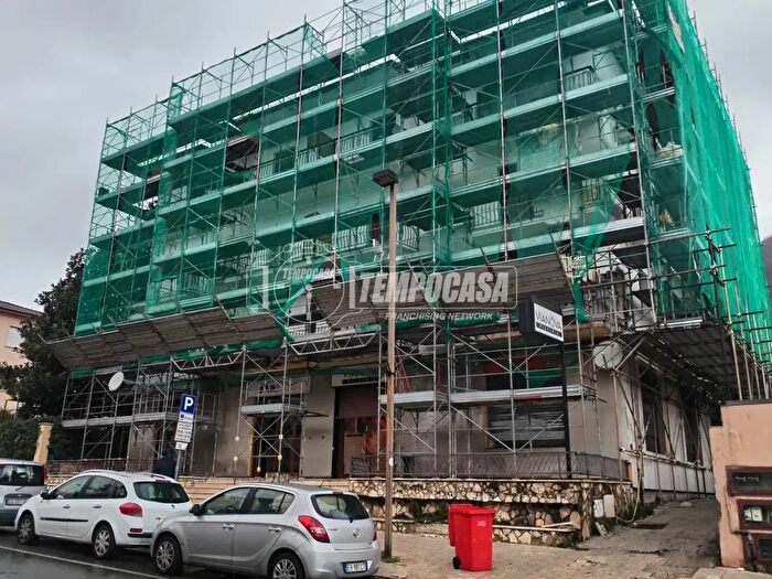 Appartamento quadrilocale in vendita in Via Loffredo, Monteforte Irpino